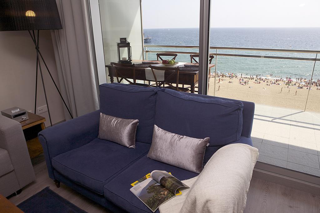 Great Sea-Side Barcelona Apartment Badalona Rum bild