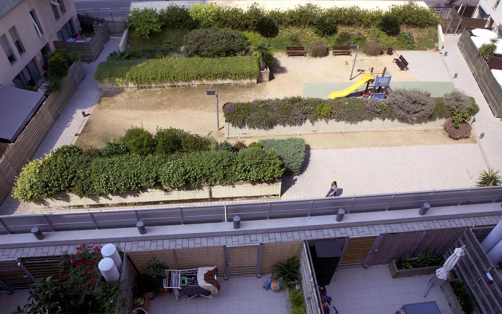 Great Sea-Side Barcelona Apartment Badalona Rum bild